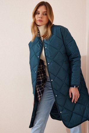 Женское стеганое пальто оверсайз цвета петро-зеленого цвета FN02988