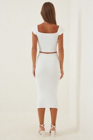 Женский комплект из белой трикотажной укороченной юбки с воланами K_00050