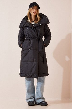 Женское черное стеганое пальто оверсайз с водолазкой QA00001
