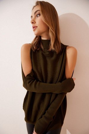Женский вязаный свитер оверсайз цвета хаки с вырезами AS00015
