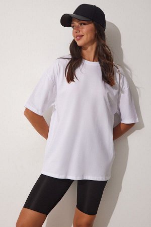 Женская белая футболка оверсайз с круглым вырезом QU00006
