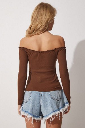 Женская светло-коричневая укороченная трикотажная блузка со сборным воротником AH00105