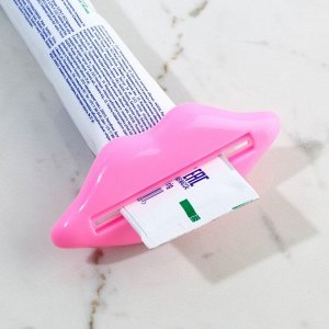 Выдавливатель для зубной пасты «Губы», 9,5 х 4,5 см