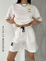 Костюм с шортами