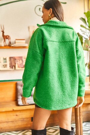 Женская куртка-букле травяного цвета с двумя карманами на пуговицах и без подкладки CKT-19000316