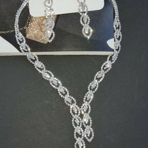 Комплект ожерелье и серьги с цирконом, 54165,арт. 017.043