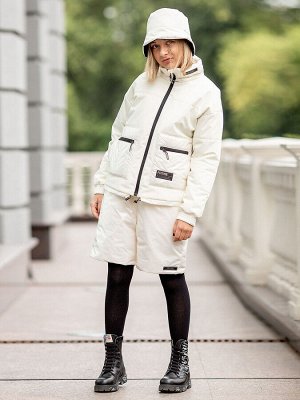 Шорты. Цвет: Молоко