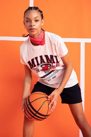 Defacto Fit NBA Miami Heat Стандартная футболка с круглым вырезом и короткими рукавами