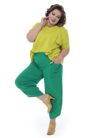 Брюки-3401 Фасон: Брюки
Модель брюк: Широкие
Материал: Евролен
Цвет: Зеленый
Параметры модели: Рост 173 см, Размер 54

Брюки "султанка" зеленые
Элегантные брюки-султанка из мягкой струящейся ткани с