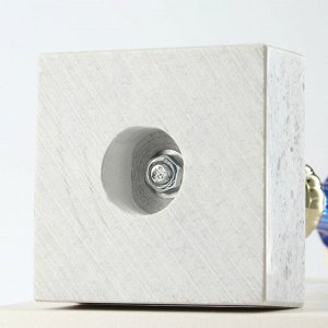 Кубок 132B, наградная фигура, золото, подставка камень, 24 x 8 x 7 см.