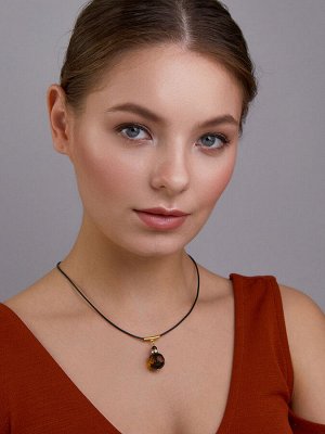 Колье-шнурок «Эльза» с подвеской из гранёного янтаря
