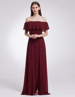 Нежное вечернее бордовое платье с воланом ниже плеч