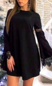 Платье с длинными рукавами декорировано кружевом Цвет: ЧЕРНЫЙ