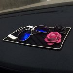 Коврики на панель