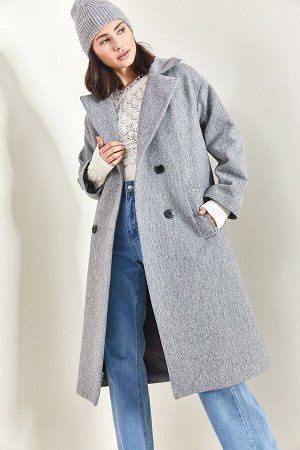 Женское пальто оверсайз из импортной шерсти с двубортным воротником 40081066