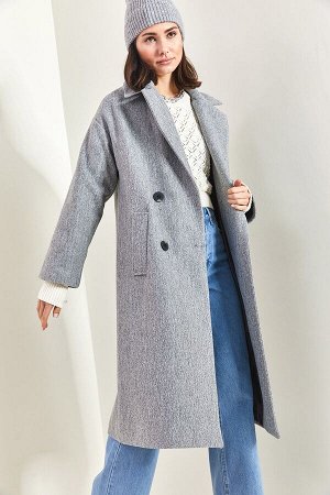 Женское пальто оверсайз из импортной шерсти с двубортным воротником 40081066