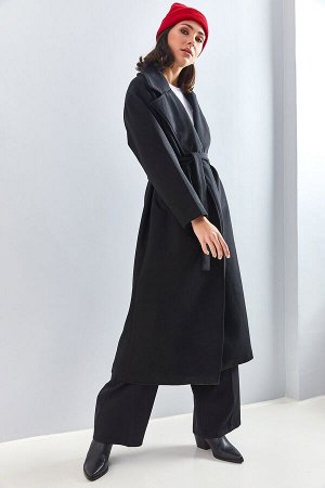 Женское пальто без пуговиц с поясом 40081001
