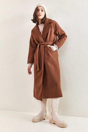 Женское пальто без пуговиц с поясом 40081001