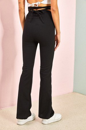 Женские брюки из креповой ткани со шнуровкой на бретелях 30601023