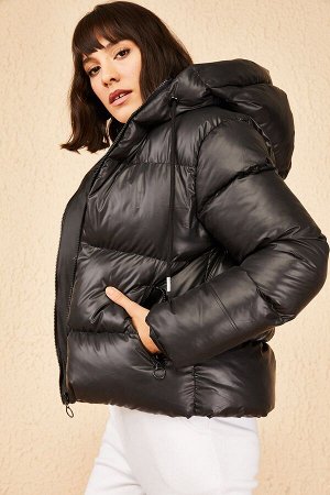 Женское надувное пальто с капюшоном 10141018