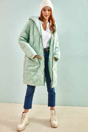 Женское длинное стеганое пальто с капюшоном 30401001
