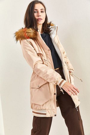 Женское пальто с меховыми рукавами и ребристой тканью с капюшоном 8130 40081037