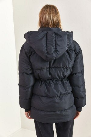 Женская надувная куртка с капюшоном и съемной резинкой на талии 40111024