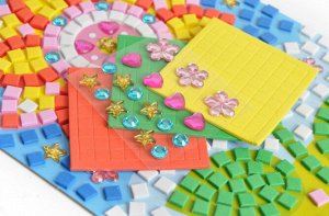 Куралеся Картина из клеящейся мозайки