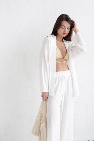 Костюм из кимоно и брюк-палаццо белый