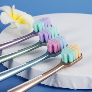 Набор зубных щеток со скребком для языка (5 шт.)