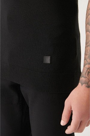 Черная трикотажная футболка с круглым вырезом на груди и рукавами A31Y5116