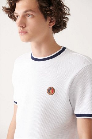 Мужская белая футболка с круглым вырезом из ткани с деталями A31y1034 A31Y1034