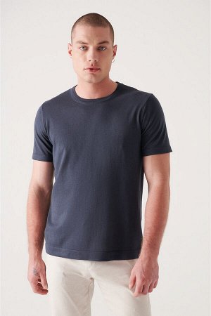 Темно-синяя базовая трикотажная футболка с круглым вырезом E005011