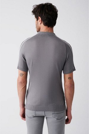 Серая трикотажная футболка с воротником-поло и вырезом на плечах A31Y5105