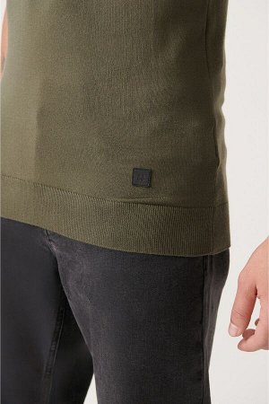 Трикотажная футболка цвета хаки с круглым вырезом на груди и рукавами A31Y5116