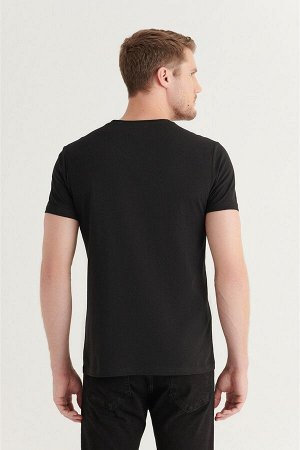 Черная базовая приталенная футболка с V-образным вырезом E001001