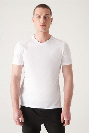 Белая базовая приталенная футболка с v-образным вырезом E001001
