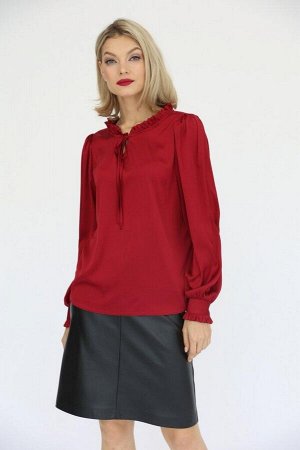 Блузка с декоративными деталями, цвет бордовый