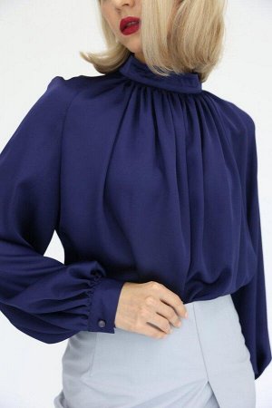 Блузка со сборкой по переду, цвет синий