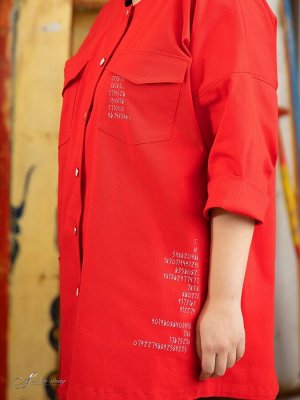 Жакет Стильный жакет прямого силуэта из яркой смесовой ткани с эластаном. Модель прямого силуэта, с рукавом покроя «кимоно», длиной 3/4. Изделие с круглой линией горловины, без воротника. По борту обр