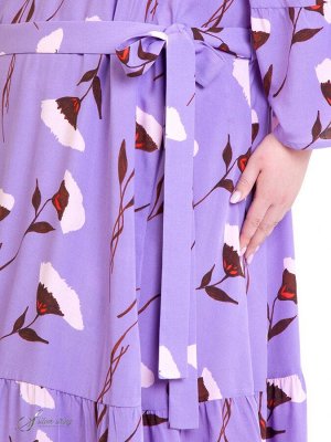 Платье Легкое платье из натуральной ткани с оригинальным цветочным рисунком. Модель с завышенной линией талии. Нижняя часть полочки обработана с широким «запахом» и оканчивается воланом. Модель компле