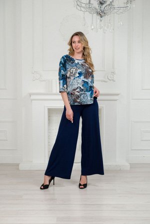 Костюм женский из кофты с рукавом 3/4 и брюк из вискозы Элеонора синяя абстракция