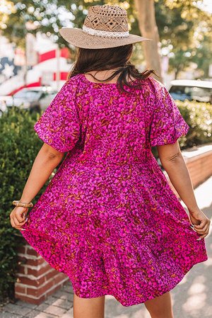 Розовое платье беби-долл с цветочным принтом больших размеров