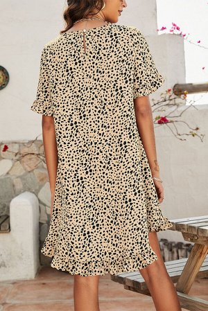Бежевое платье свободного кроя с леопардовым принтом