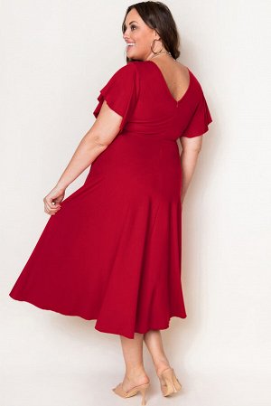 Красное платье плюс сайз с развевающимся рукавом и V-образным вырезом
