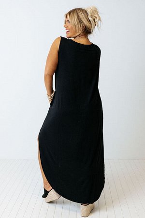 Черное платье-макси плюс сайз с карманами и разрезом