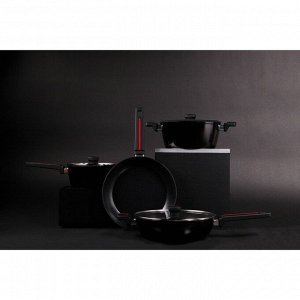 Сковорода Magistro Flame, d=28 см, h=5 см, кованый алюминий, ручка soft-touch, антипригарное покрытие, индукция, чёрная