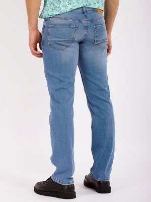 Джинсы Повседневные мужские джинсы из денима с небольшим добавлением эластана. Модель прямого кроя со средней посадкой. Рост L32 (170-180 см). Длина внутреннего шва 80 см, высота посадки 26-29 см, шир