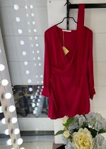 Повседневное женское платье красное
