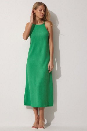 Женское зеленое летнее длинное вязаное платье на бретелях DZ00078